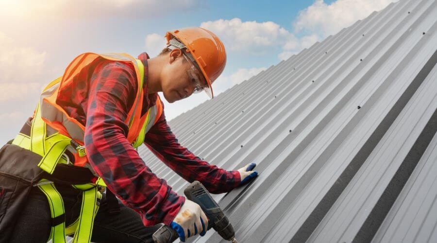 Professional Flat Roofing Installation in Trivoli, IL